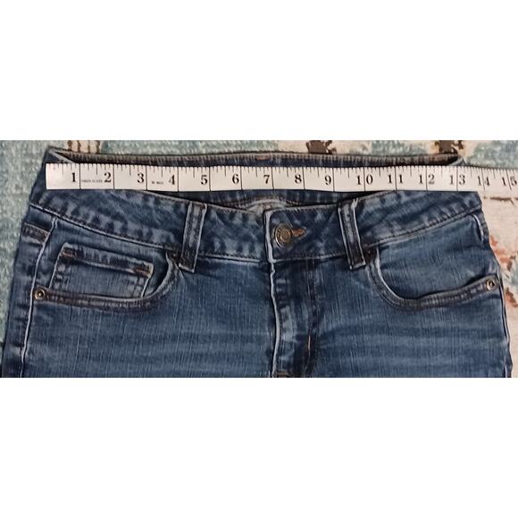 Maurices Jeans Size 4 Short Women Mid Rise Medium Wash Straight Stretch Denim - Picture 3 of 9